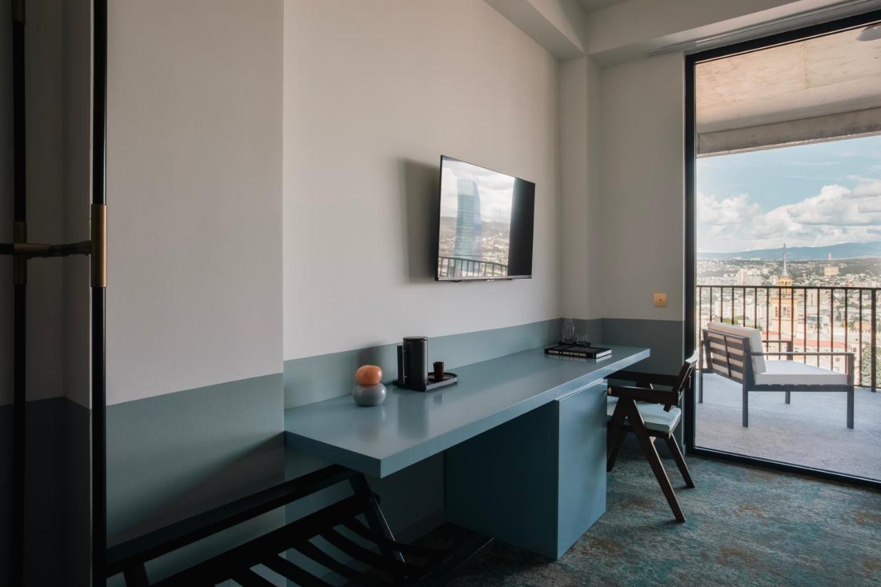 Castor & Pollux Hotel Tbilisi Bagian luar foto