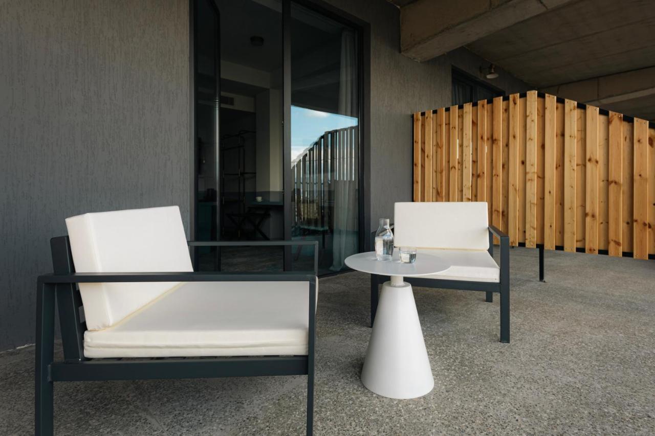 Castor & Pollux Hotel Tbilisi Bagian luar foto
