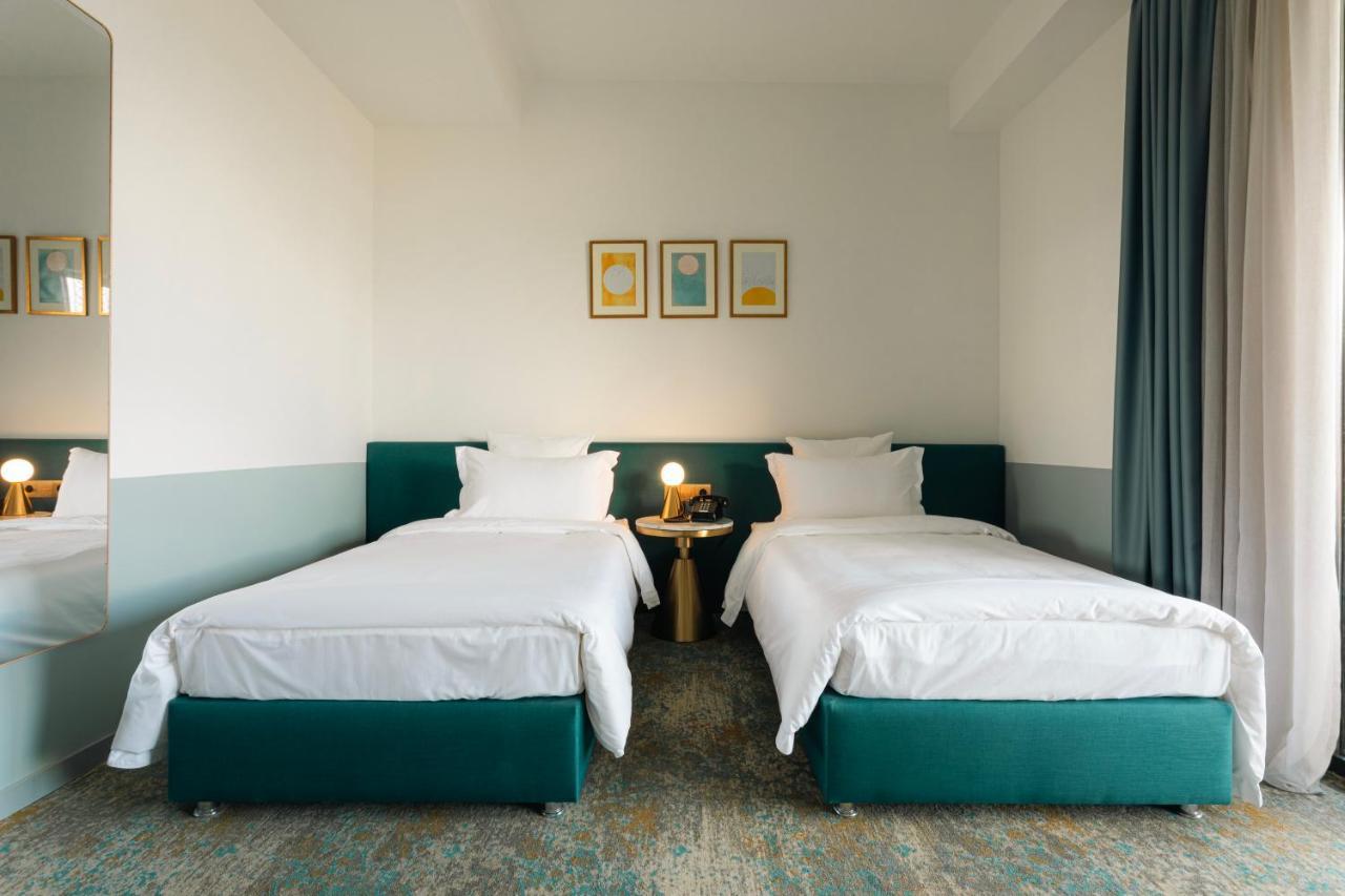 Castor & Pollux Hotel Tbilisi Bagian luar foto
