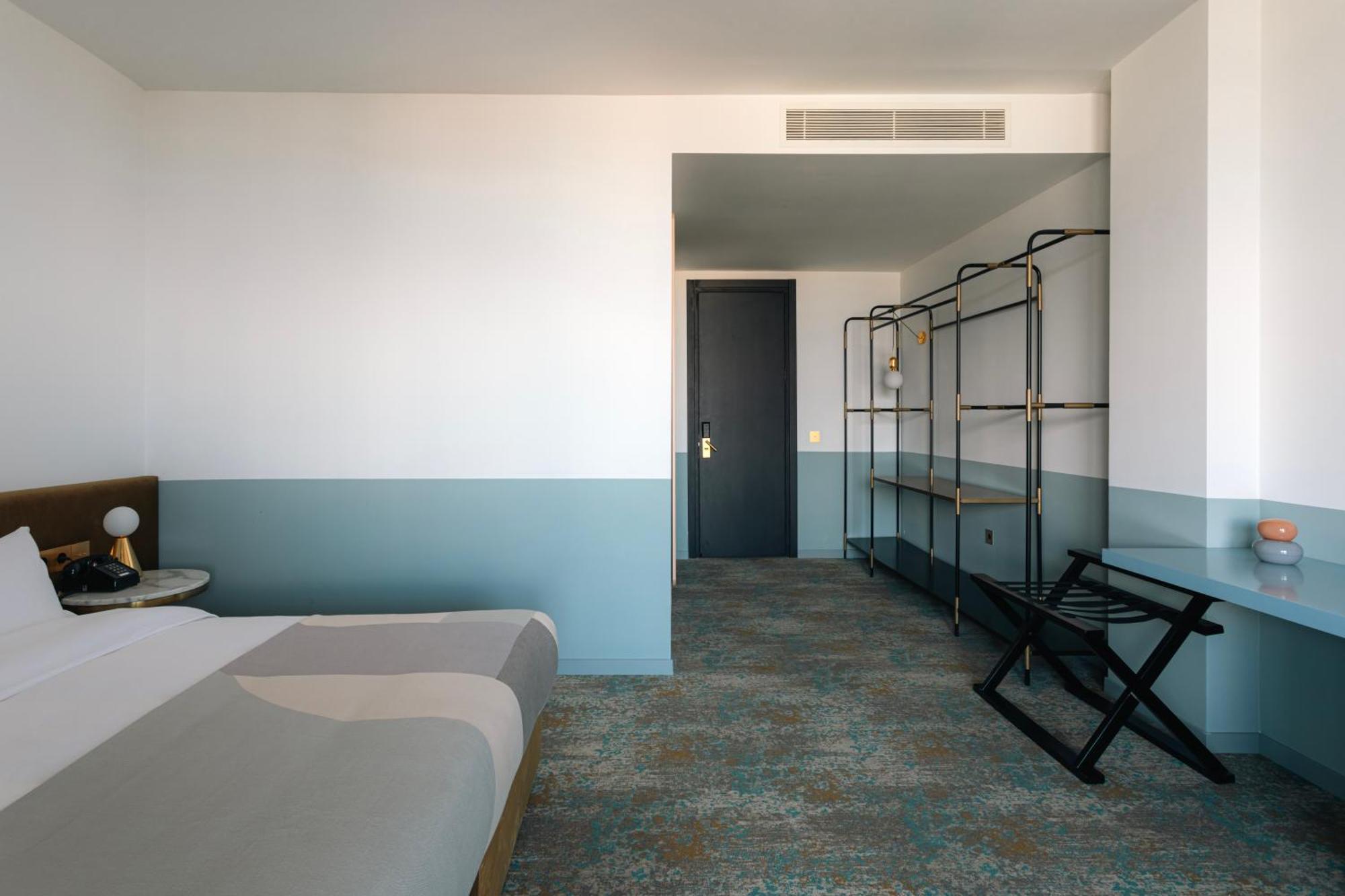 Castor & Pollux Hotel Tbilisi Bagian luar foto