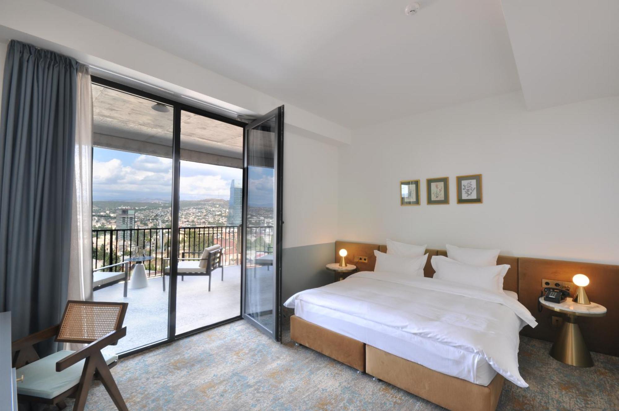 Castor & Pollux Hotel Tbilisi Bagian luar foto