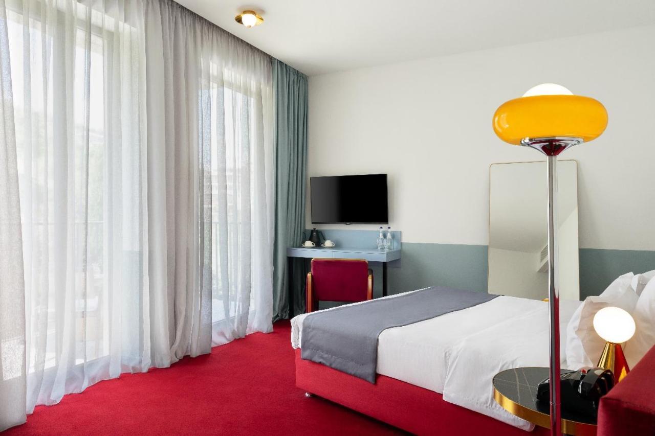 Castor & Pollux Hotel Tbilisi Bagian luar foto
